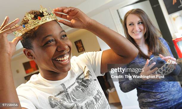 RUBBER, LATCH, COOLBOX