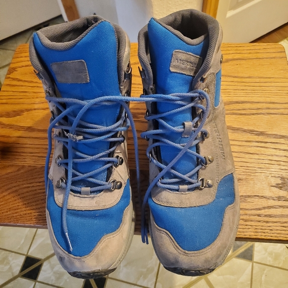 BELL PIN SPRING LOCKING