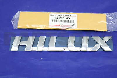 PLATE FR DOOR NAME HILUX *ST*