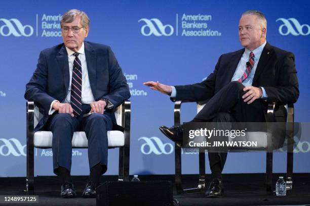 PLATE. SEALING. BOTTOM. RADIATOR. B40D