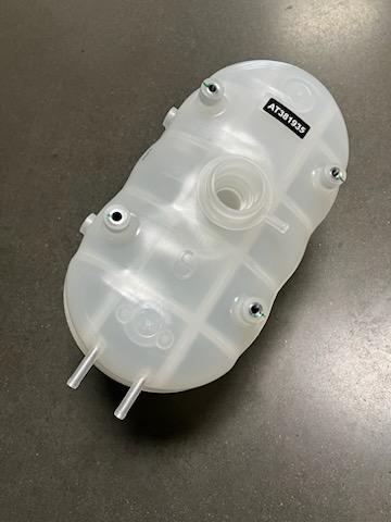 JOHN DEERE SURGE TANK