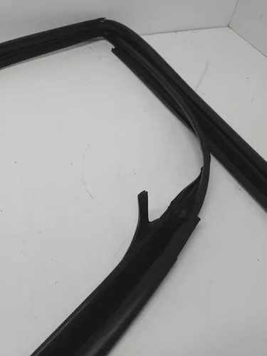 RUN FRONT DOOR GLASS LH