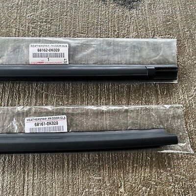 WEATHERSTRIP FRONT DOOR RH *ST*